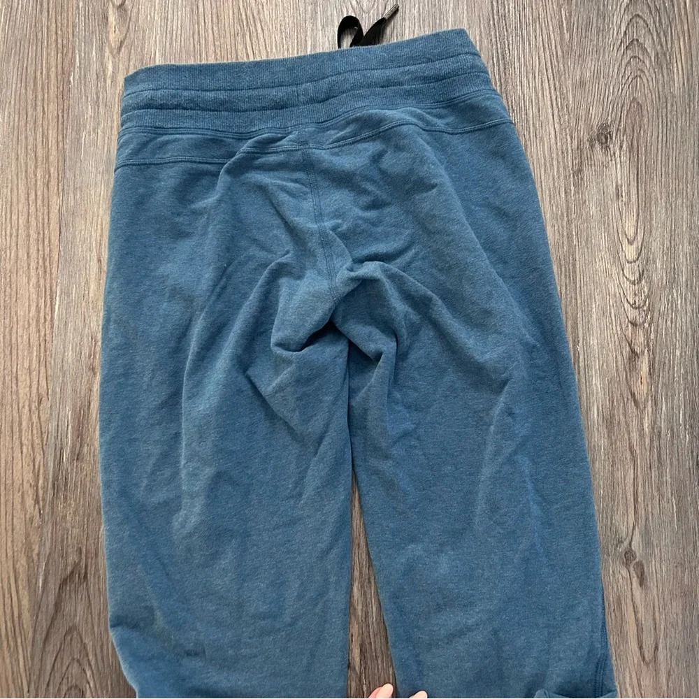 Lululemon Women’s Scuba Joggers size 4 Teal